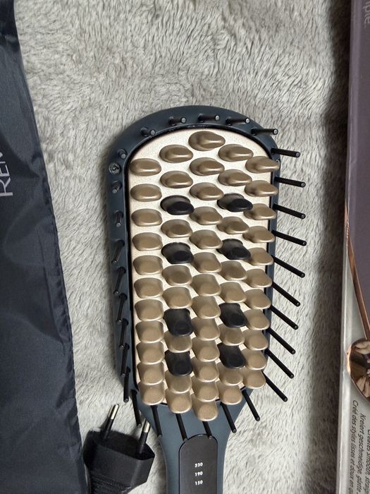 четка за изправяне.