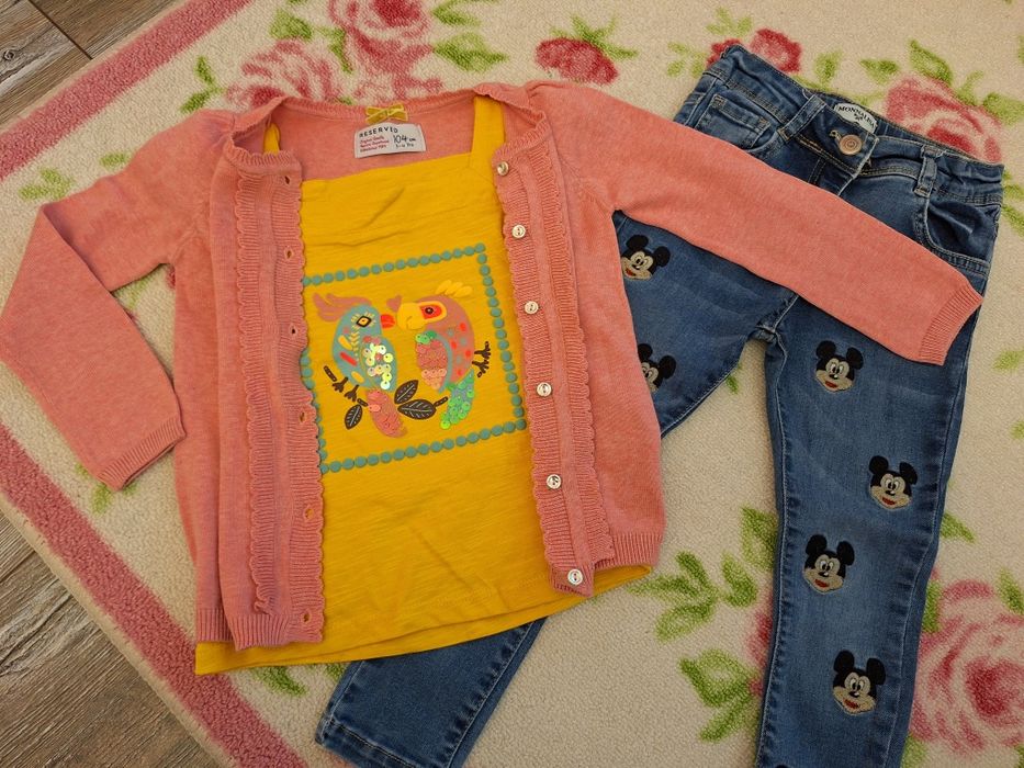 Нови или в отлично състояние  дрешки за госпожици