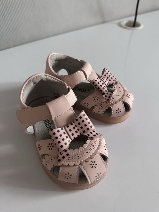 Сандалики для девочек