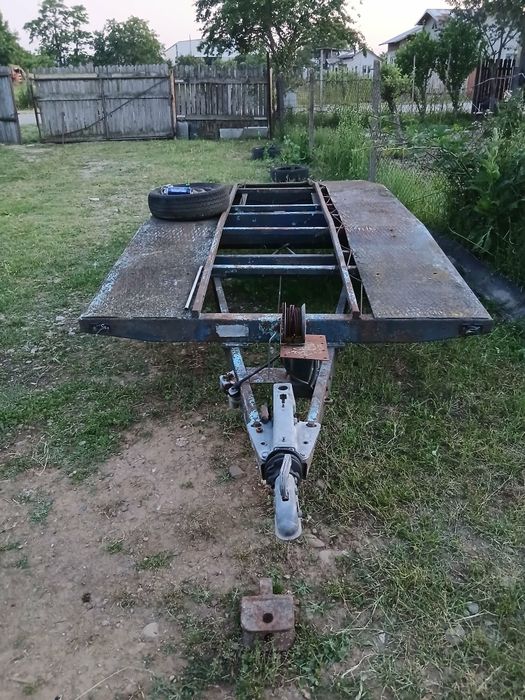 Vând remorcă cu acte