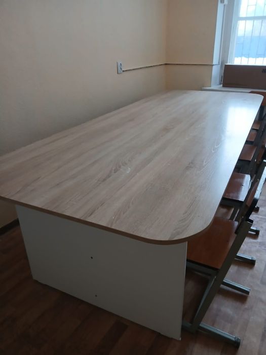 Продам кушетки,  ширма