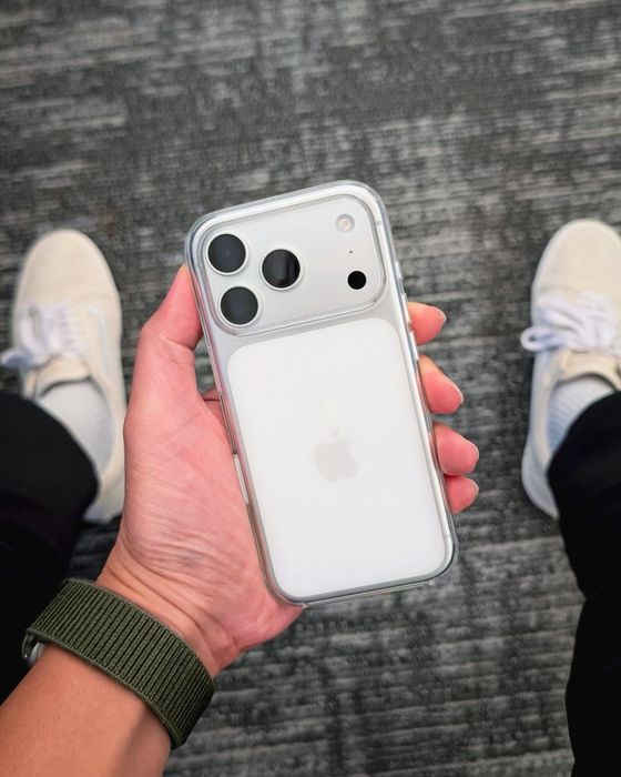 продам Iphone 17 pro 100% батарея