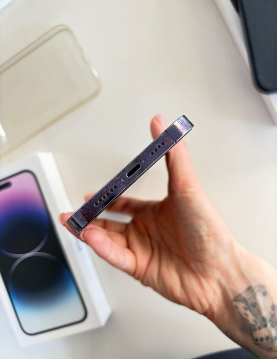 iPhone 14 Pro Max 1TB Deep Purple + кутия + кейсове