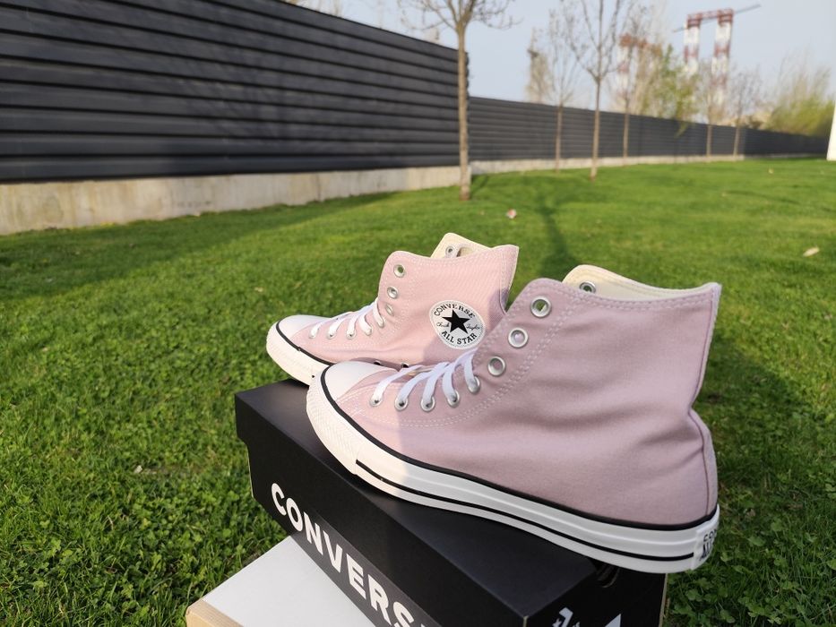 Teneși converșii unisex