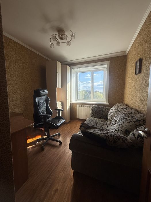 Продам 4х комн. Квартиру