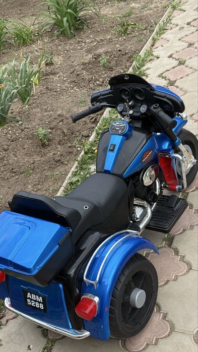 Продам электомобиль байк