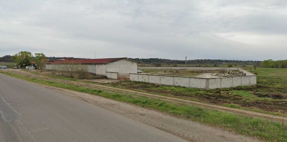 Индустриална база до АМ Тракия – халета 1000 м² + двор 7300 м² – ТИР достъп