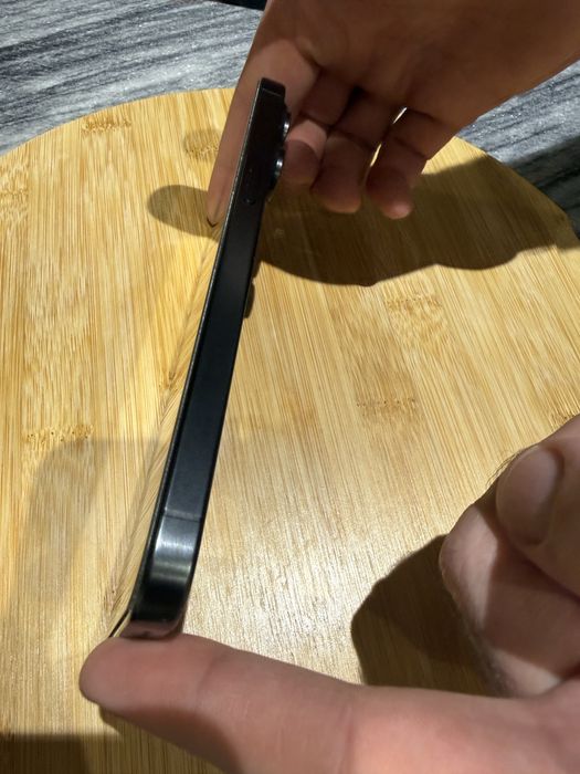 продам iphone 15 pro max в идеальном состоянии!