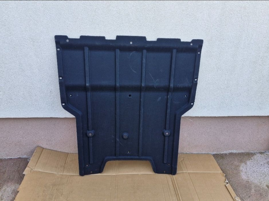 Scut motor Audi Q3 NOU 2011-2018 Material