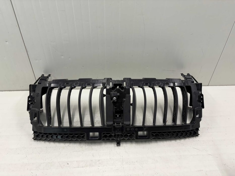 Жалюзи с клапи БМВ Г26 BMW G26 / Основа бъбреци БМВ Г26 BMW G26