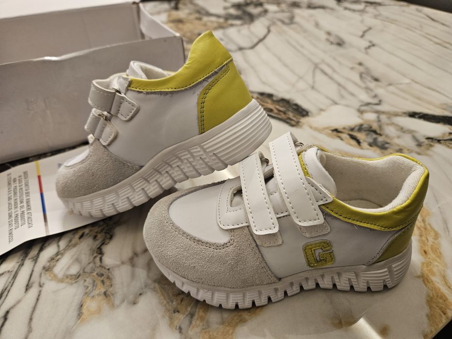 GUESS 26 маратонки момиче