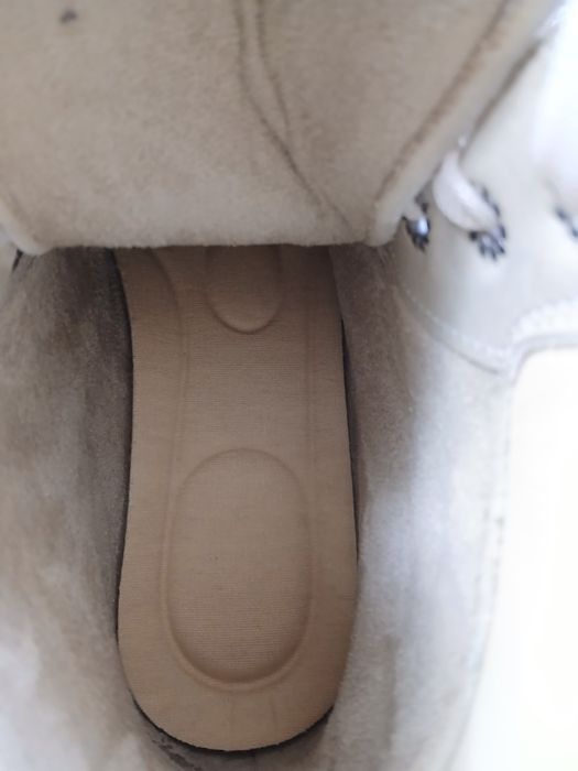 Нови дамски боти Noosy, размер 39