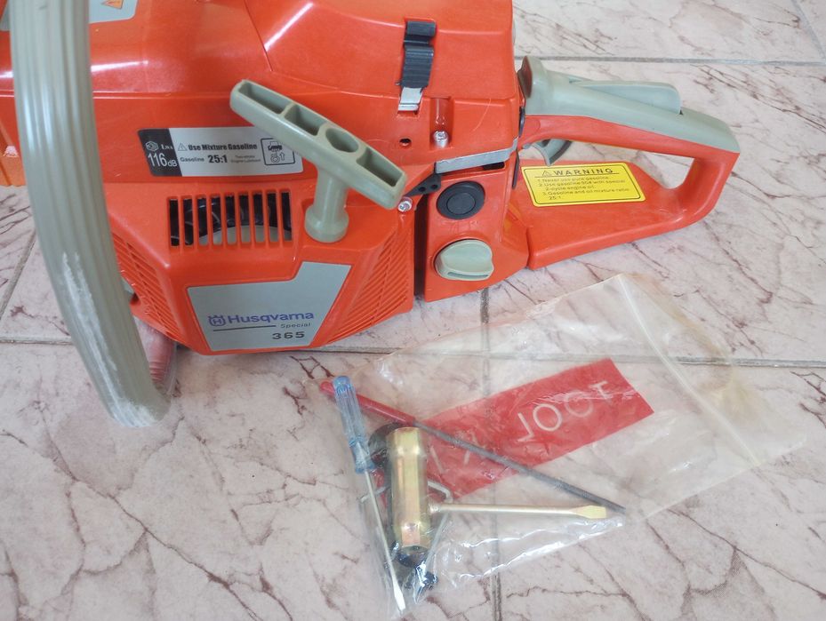 Бензинова верижна резачка Husqvarna 40 cm