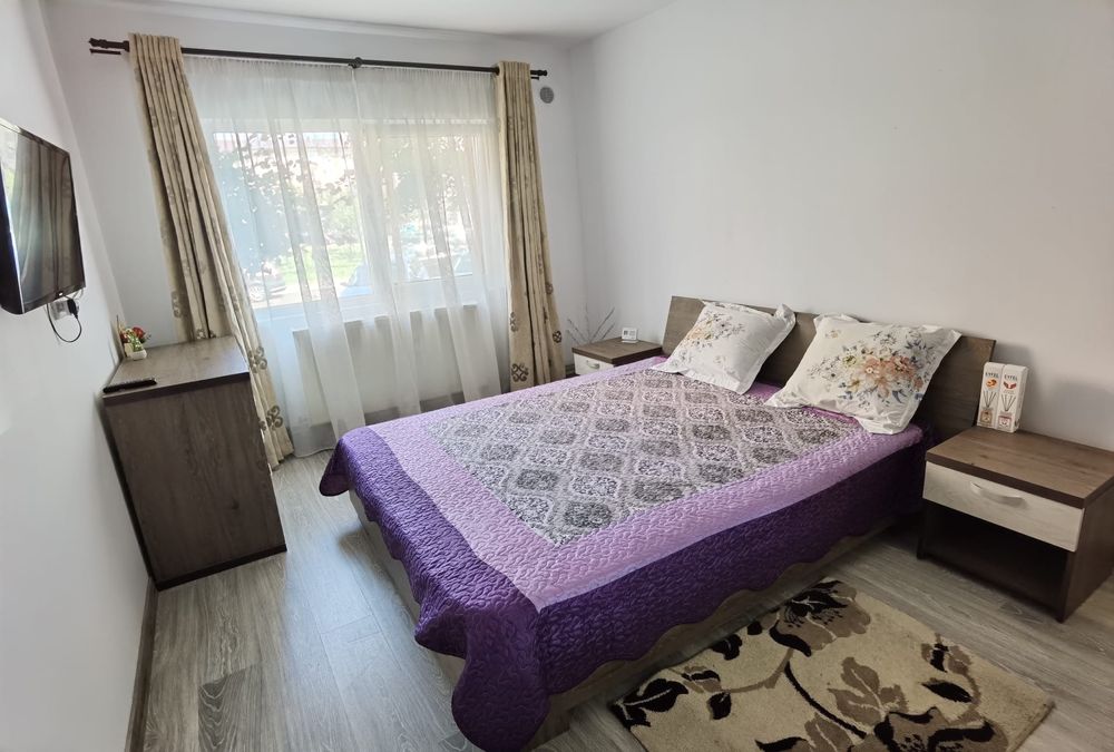 Închiriez apartament cu o cameră