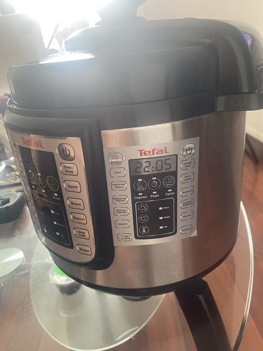 Tefal oală sub presiune