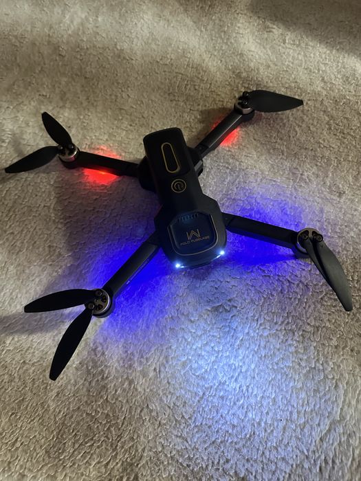 Дрон с камера за въздушна фотография