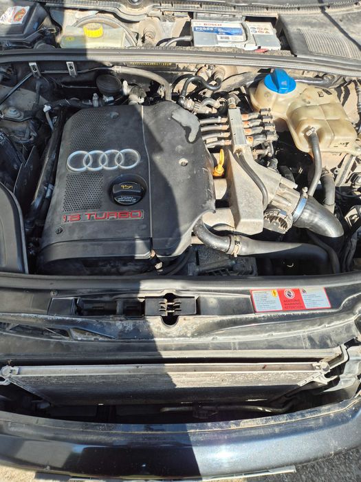 Дроселова клапа за Ауди А4 1.8 турбо 2003г.