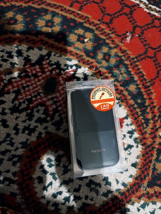Nokia 2720 Flip 4G yangi