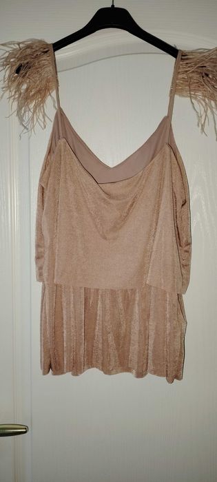 Ефирен топ с пера Mango