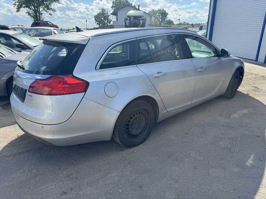 Опел Инсигния 2.0 ЦДТИ на части