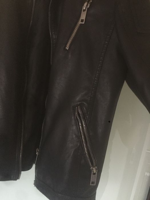 Vând geaca motor perfecta stare!