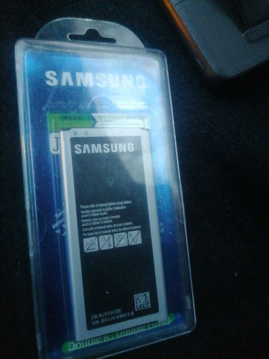 Самсунг. J5 продам