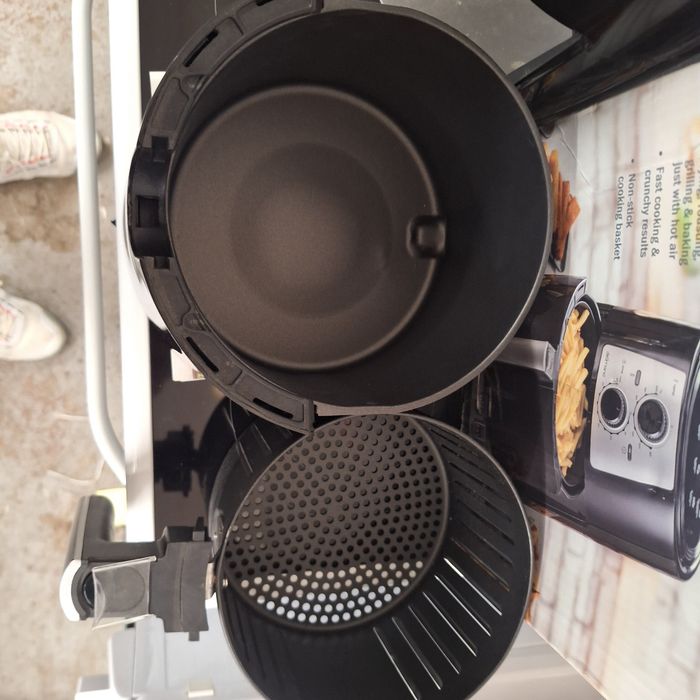 Делимано Еър Фрайър Про + книжка с рецепти на български