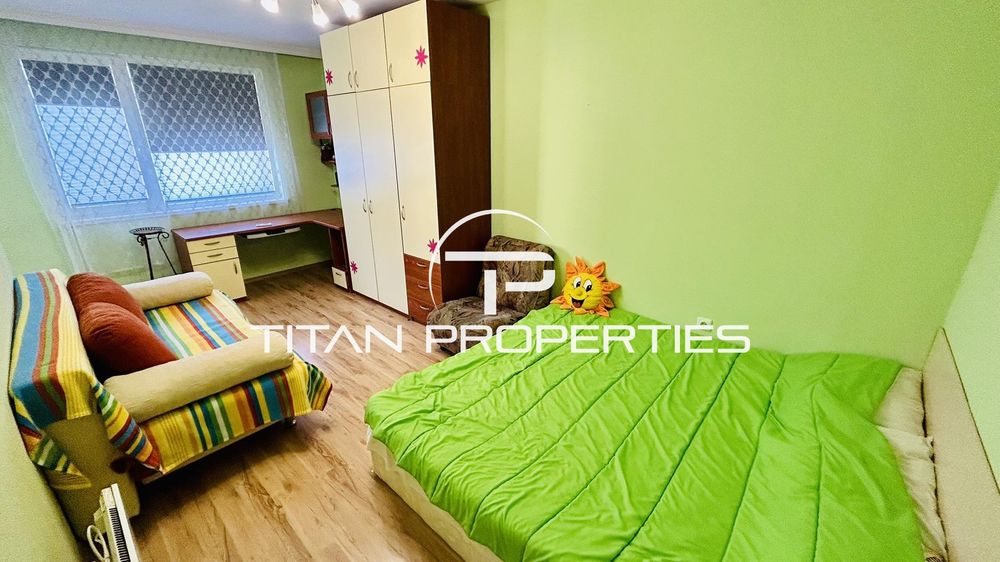 Дава се под наем Тристаен апартамент в Бургас, Център - 86 кв.м за 561 € - Снимка #5