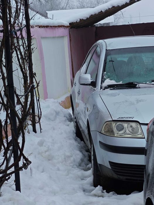 Mașina de vânzare passat b5 2003