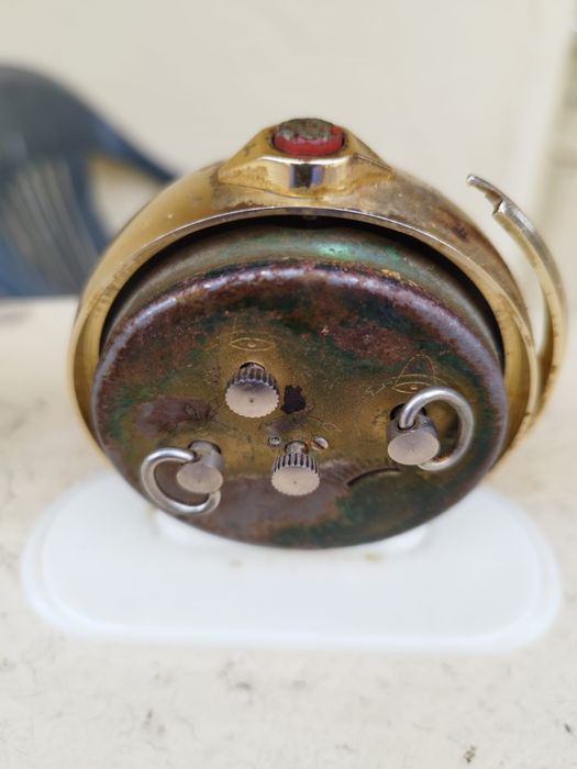 Metronom  si doua ceasuri Slava