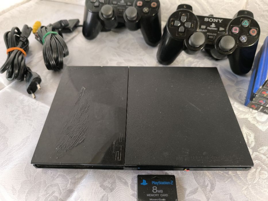 Playstation 2 Slim Комплект! Перфектно състояние!