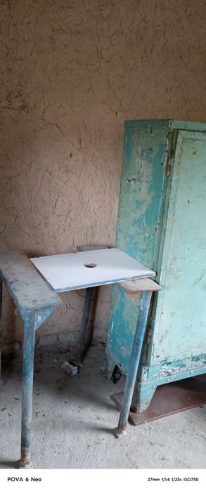 Инструментальная шкаф