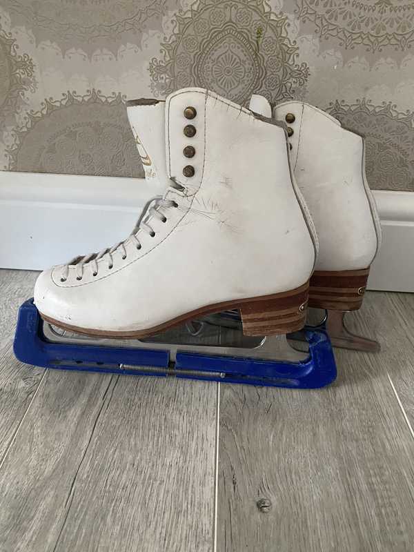 Коньки Botas Juliet