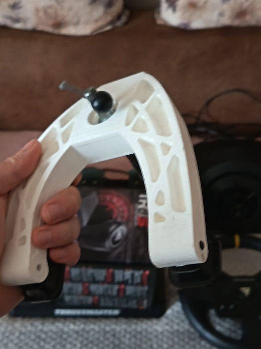 Vând volan gaming Thrustmaster TX + schimbător th8s + pedale t3pm