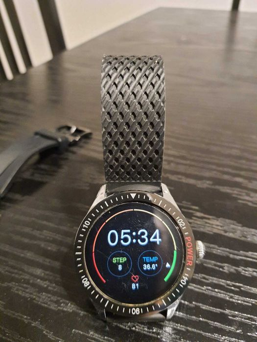 Michael Kors Dylan si E-Boda Epoch T300