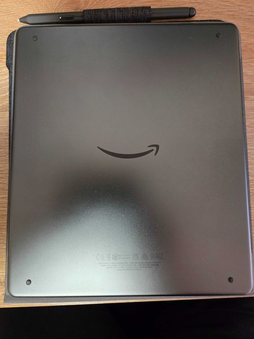 Kindle Scribe 64GB + Premium Pen и оригинален калъф