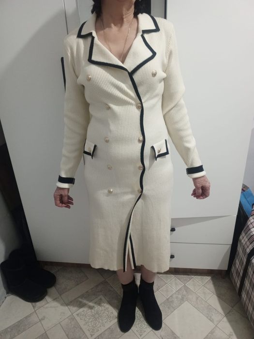 Продам красивые женские платья