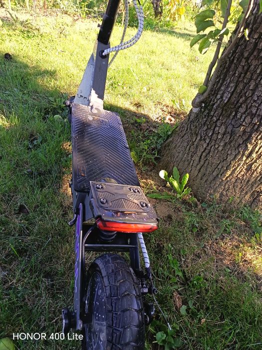 Vând trotineta electrică kukirin g2 an al fabricarii 2024 în stare bună