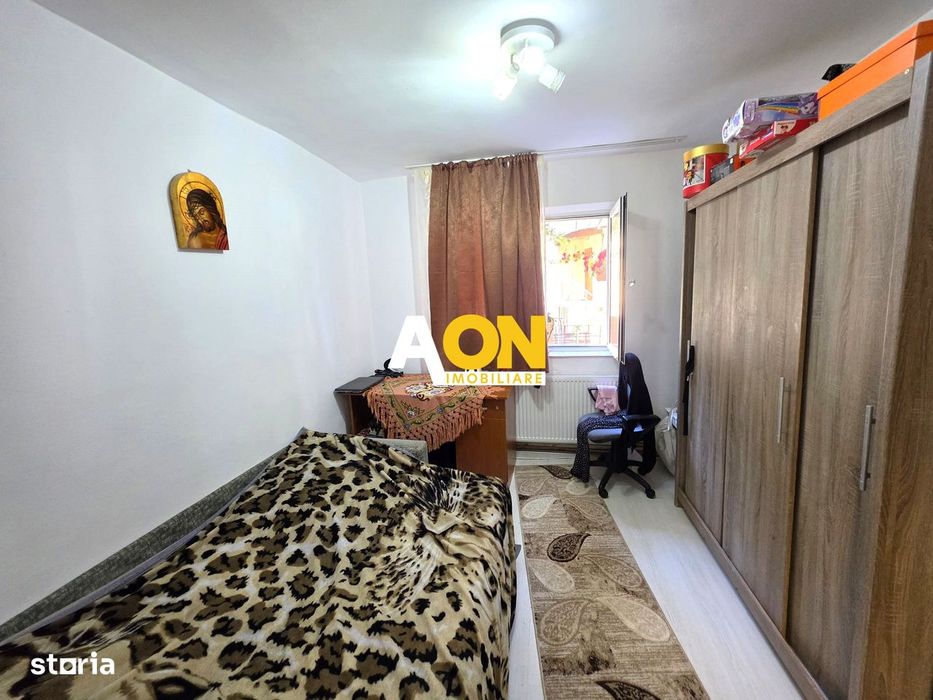 Apartament cu 3 camere, parter, boxă, acces curte, Cetate, zona Closca