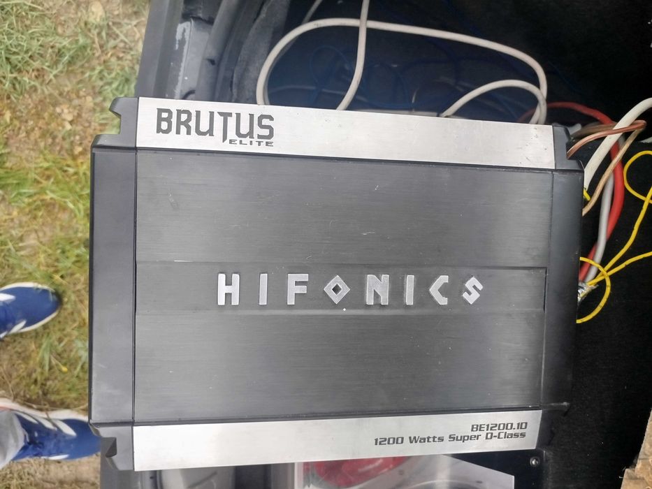 Vând subwoofer Sony xplode 2600 W 2000 lei