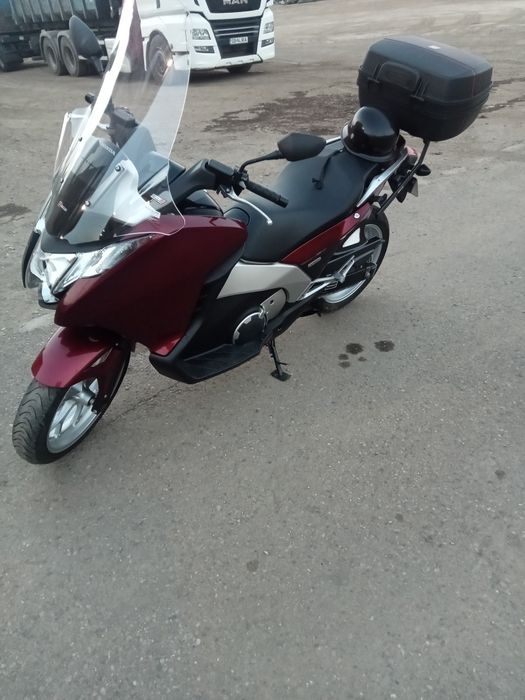 Honda integra nc700d an 2013