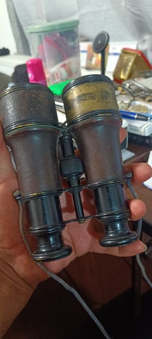 Un vechi Benoclu ww1' de colecție sau folosire