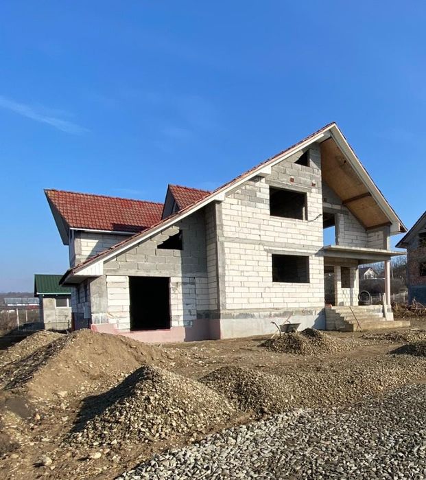 Vând țiglă bună rezultată din decopertarea unui acoperiș de  300mp