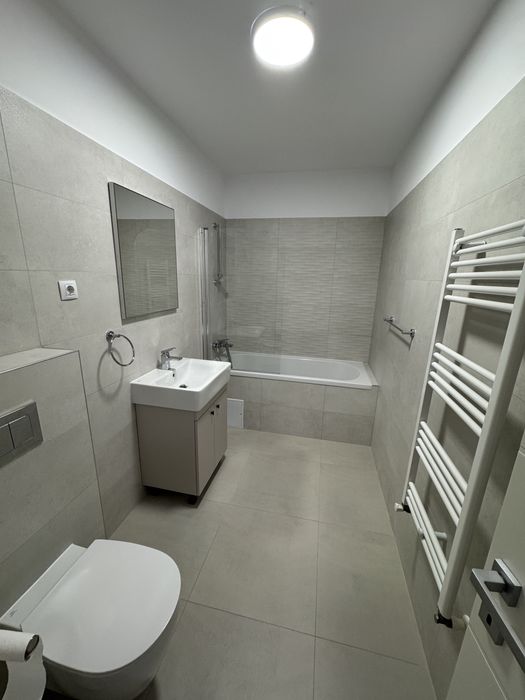 Apartament cu 2 camere de inchiriat