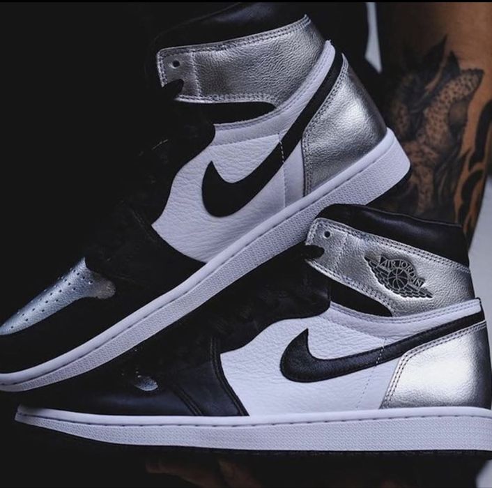 Air Jordan 1 Retro High Silver Toe Metallic Full Box