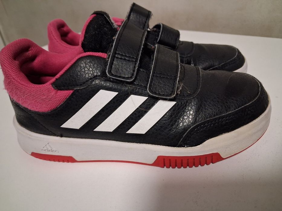 ADIDAS детски маратонки кожени 33н.