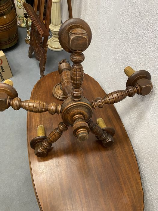 Френски полилей от дъб  лампа дърворезба