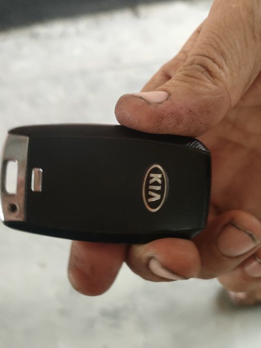 Продам пульт от KIA