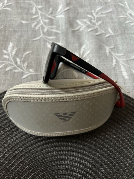 Слънчеви очила Guess, детски слънчеви очила Armani