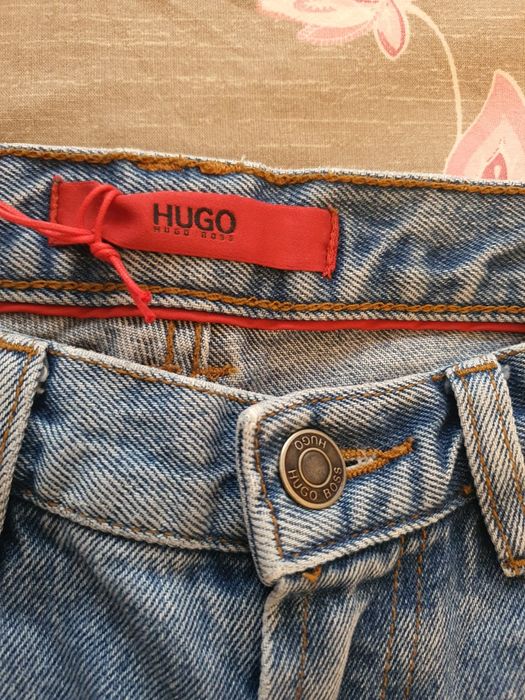Blugi Hugo Boss originali nr 30